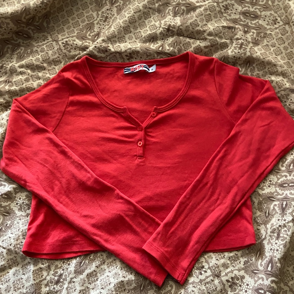 Stretchy material size M red crop top fit amazing